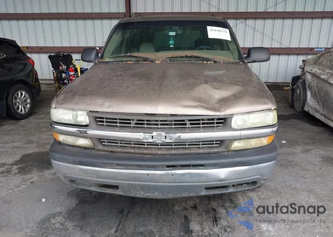2003 Chevrolet Tahoe Ls из США, поврежденный, VIN 1GNEC13Z13R142376